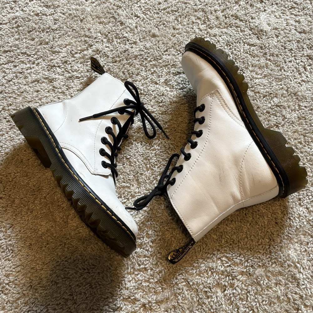 Doc Martens White Lace Up Combat Boots Size 7 AW004 1460
